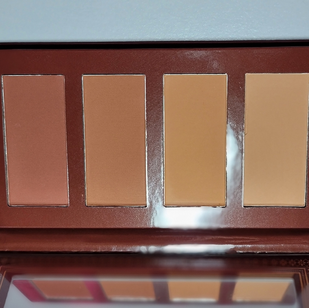 Eyeshadow - Picture 4 of 4